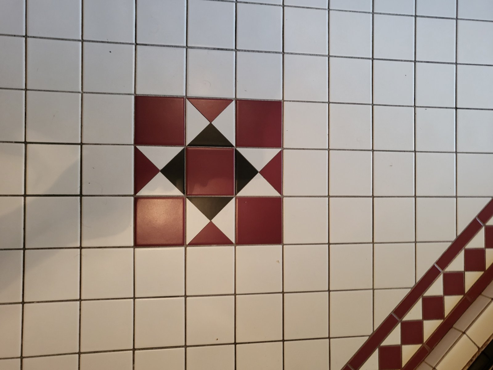 Richard's Penrose White Matt Mosaic 97x97mm job